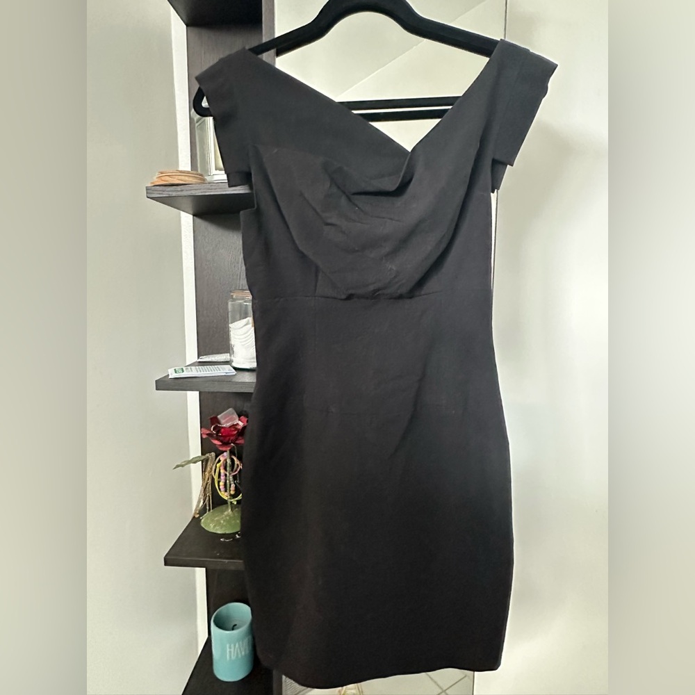 Black Halo Elegant Black Dress size 2